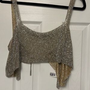 H&M chain link top - never worn. Perfect for new years! SIZE M/L